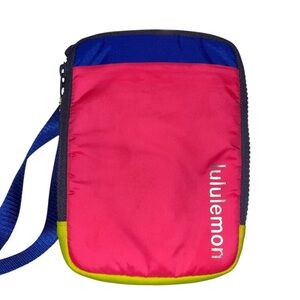 LULULEMON DUAL POUCH Crossbody Colorful Zipper Closure Gym Travel Light‎ Weight